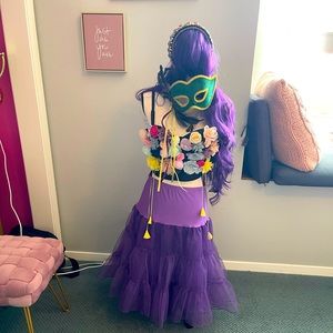 Women’s or unisex Mardi Gras Outfit